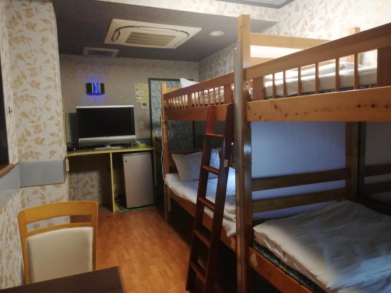 Family & Bakpak Tokyo Hostel Cameră foto